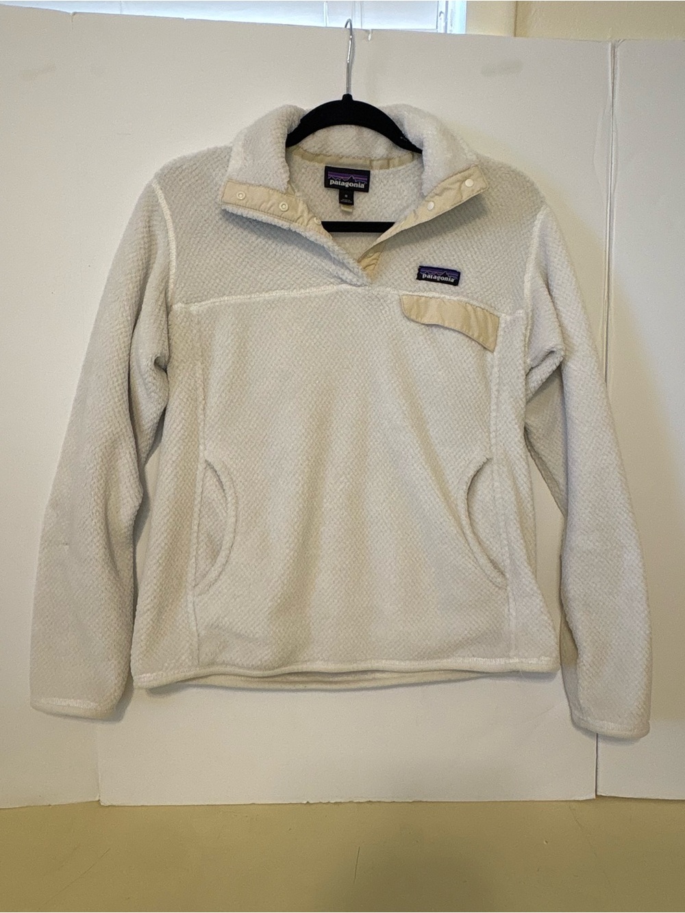 Patagonia Womens Cream Snap-T Fleece Pullover
